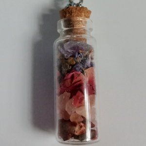 Beauty and Attraction Spell Jar- Beauty spell- Feel and look beautiful spell